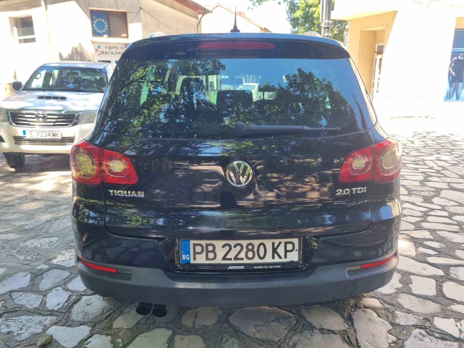 VW Tiguan 2.0/DSG/4x4/ Поръчков , снимка 5 - Автомобили и джипове - 55750887