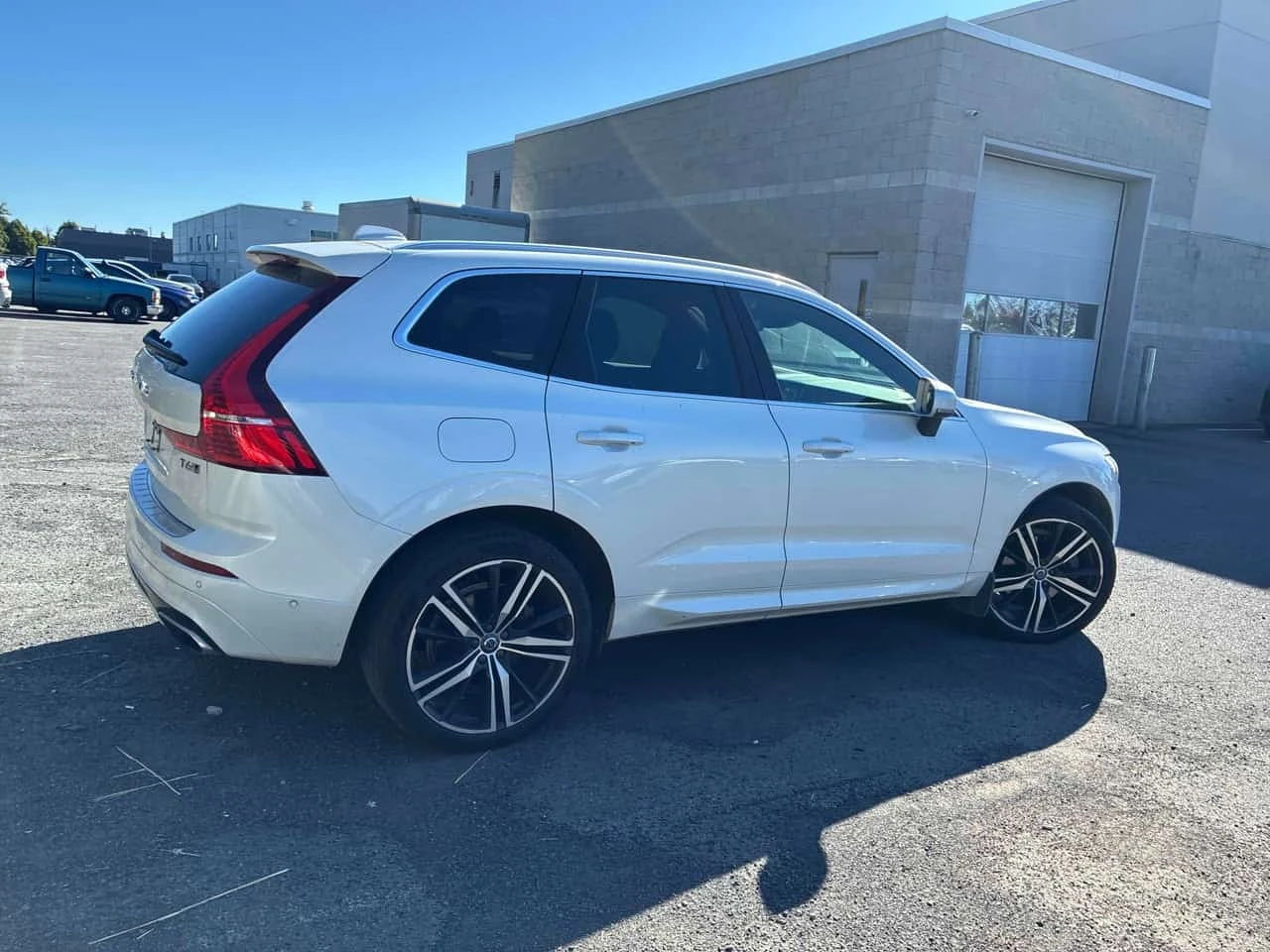 Volvo XC60 R Design  CARFAX, снимка 3 - Автомобили и джипове - 56213729