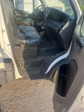 Iveco Daily 35С13, КЛИМАТИК, АВТОПИЛОТ , снимка 9
