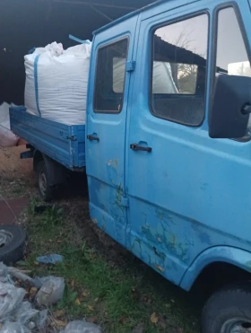 Mercedes-Benz 208 208D, снимка 2 — Bazar.bg Mercedes-Benz 208 208D, снимка 2