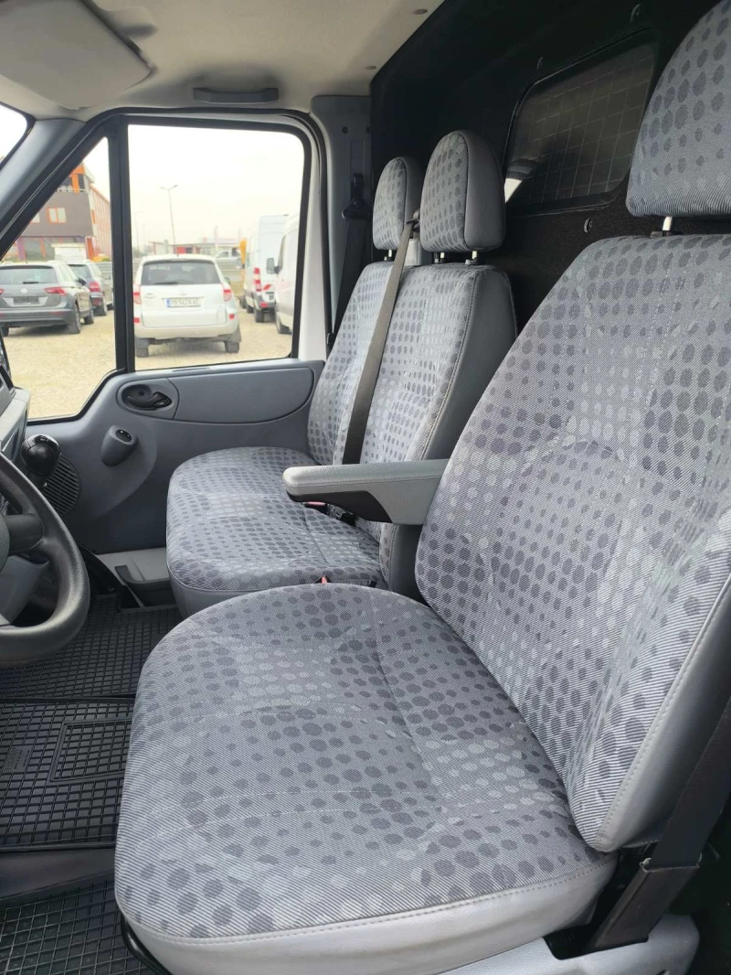 Ford Transit 2.2D, снимка 11 - Бусове и автобуси - 49465498