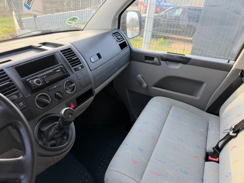 VW T5 VW-1.9TDI-105kc, снимка 12 - Бусове и автобуси - 52770695