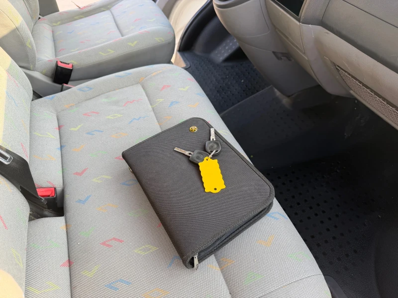 VW T5 VW-1.9TDI-105kc, снимка 16 - Бусове и автобуси - 52770695