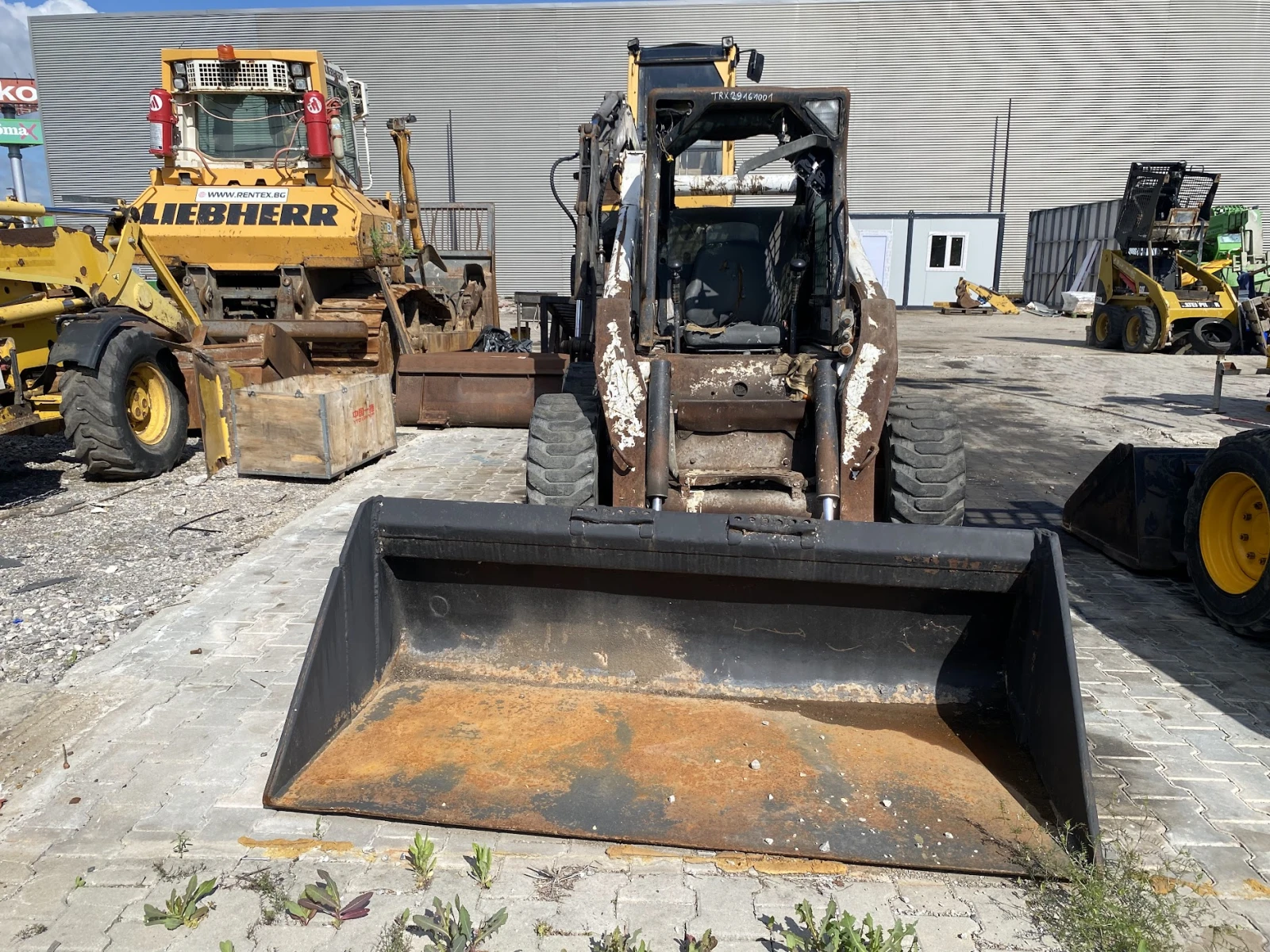    Bobcat S300 | Mobile.bg   17