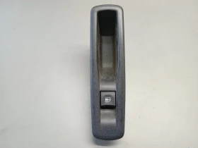 копче ел. стъкла предно дясно Рено Сценик 1.4 турбо