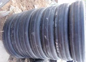 Гуми, снимка 3