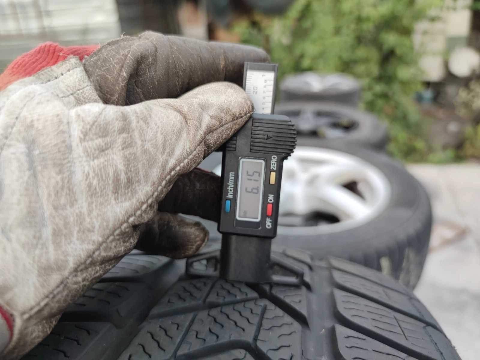  235/35R19 | Mobile.bg   4