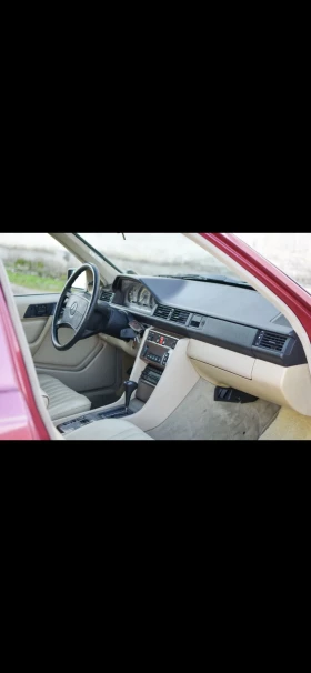 Mercedes-Benz 124 W124 300E, снимка 6