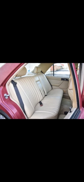 Mercedes-Benz 124 W124 300E, снимка 15