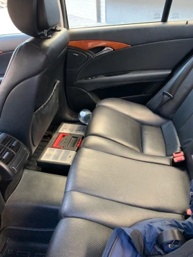 Mercedes-Benz E 200, снимка 3