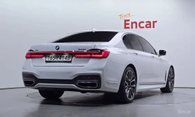 BMW 740 M* SPORT* HARMON* KARDON* ДИГИТАЛНО* ТАБЛО* 360КАМ, снимка 2
