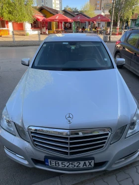 Mercedes-Benz E 220  1