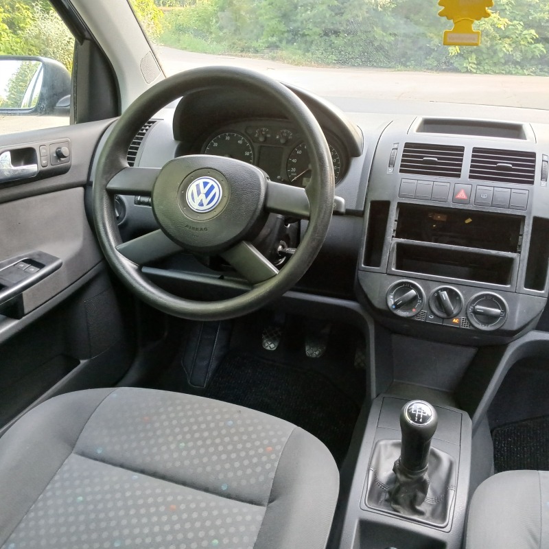 VW Polo 1.2i КЛИМАТИК, снимка 9 - Автомобили и джипове - 46406219