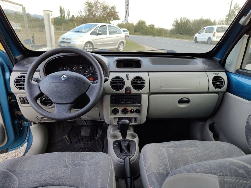 Renault Kangoo 1.6газ автоматик , снимка 9 - Автомобили и джипове - 47552914