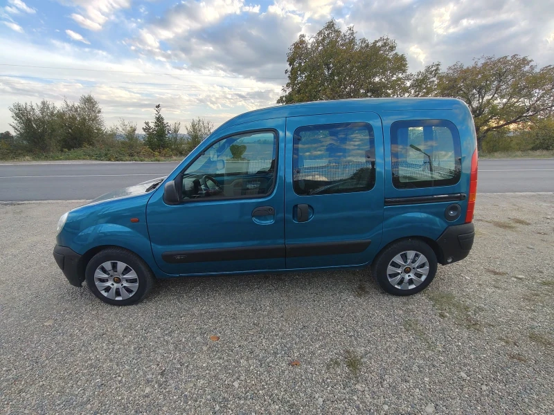 Renault Kangoo 1.6газ автоматик , снимка 3 - Автомобили и джипове - 47552914