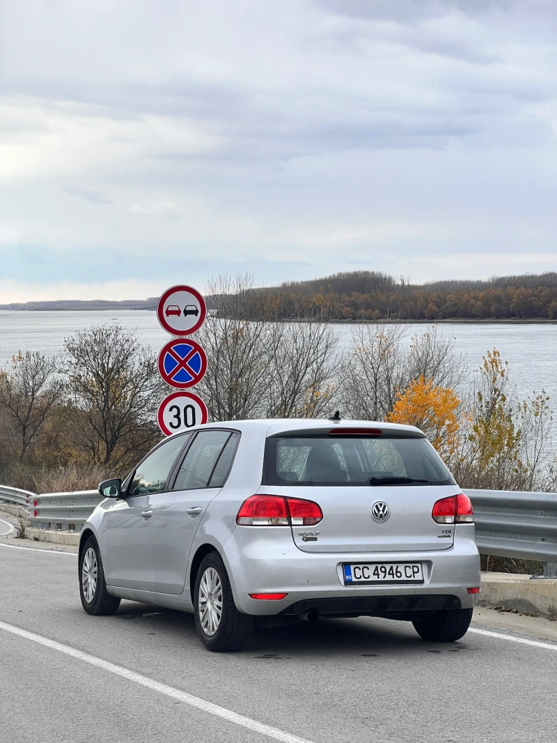 VW Golf, снимка 5 - Автомобили и джипове - 48079088