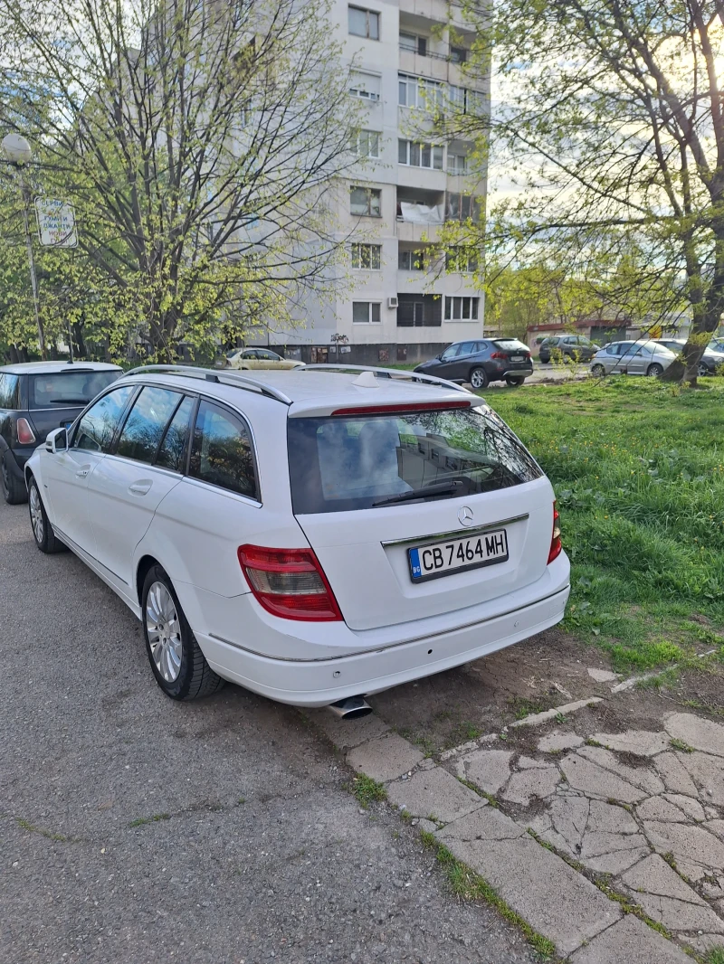 Mercedes-Benz C 220, снимка 3 - Автомобили и джипове - 48268674