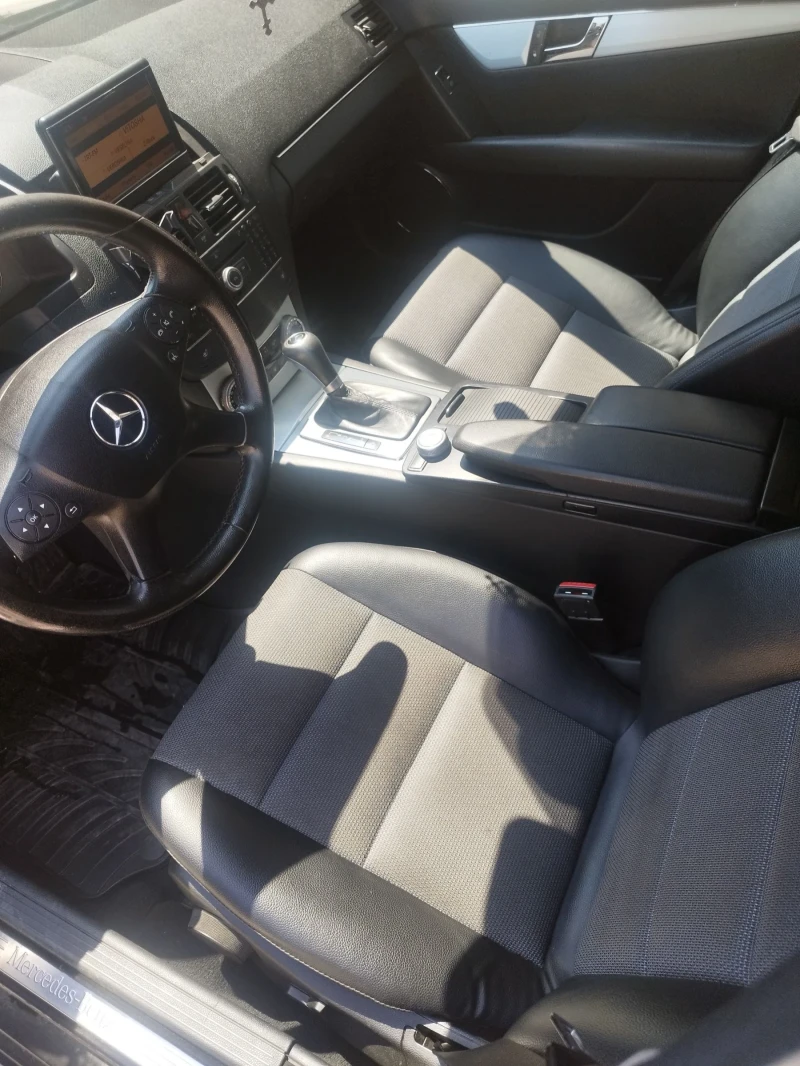 Mercedes-Benz C 200 Kompressor AMG , снимка 7 - Автомобили и джипове - 52650819