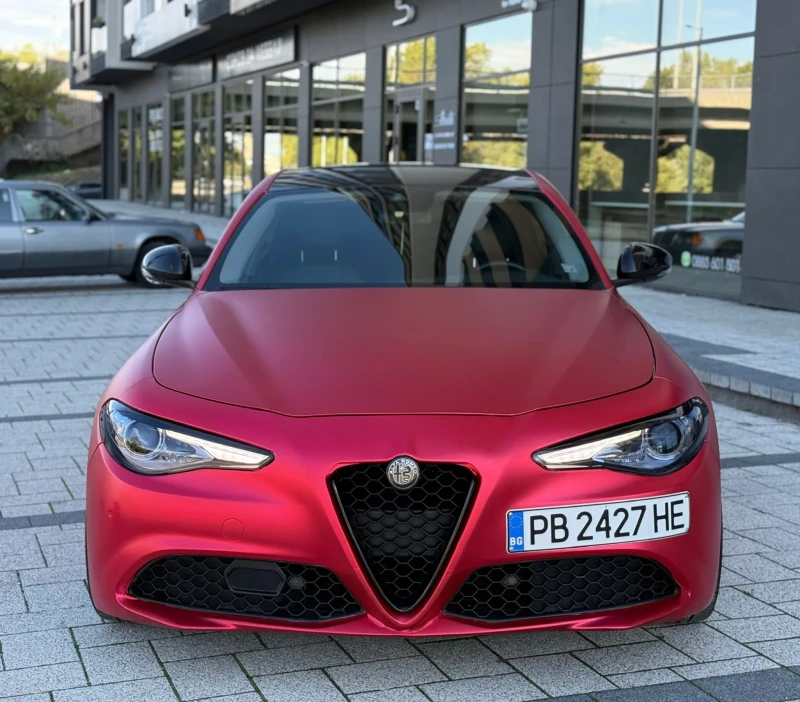 Alfa Romeo Giulia 2.2 JTD, снимка 2 - Автомобили и джипове - 52081771