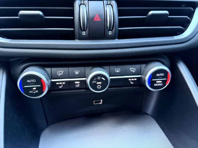 Alfa Romeo Giulia 2.2 JTD, снимка 16 - Автомобили и джипове - 52081771