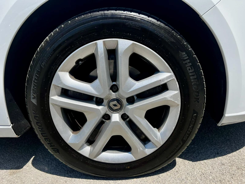 Renault Megane Sedan 1.3 TCe / 140 к.с., снимка 13 - Автомобили и джипове - 52040267