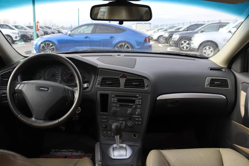 Volvo S60 2.4* 140к.с* GAZ, снимка 14 - Автомобили и джипове - 52281623