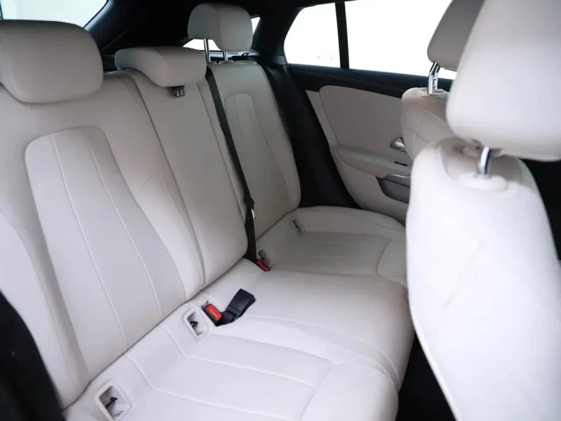 Mercedes-Benz CLA 180 Shooting Brake * Carplay * Widescreen * Cam * MBUX, снимка 10 - Автомобили и джипове - 52629245