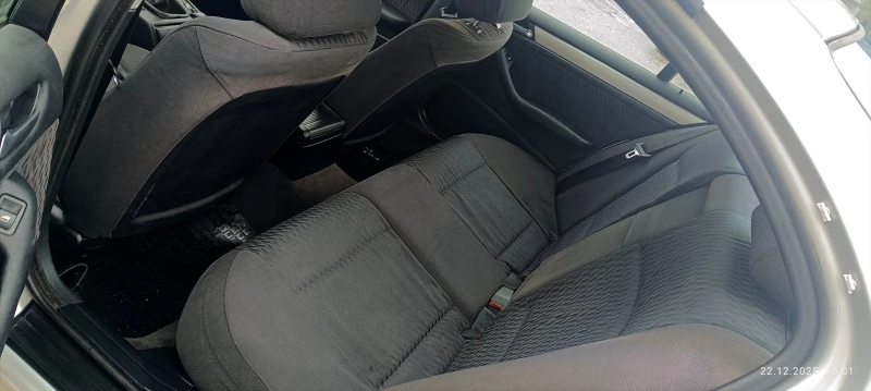 BMW 320 320d, снимка 5 - Автомобили и джипове - 52881529