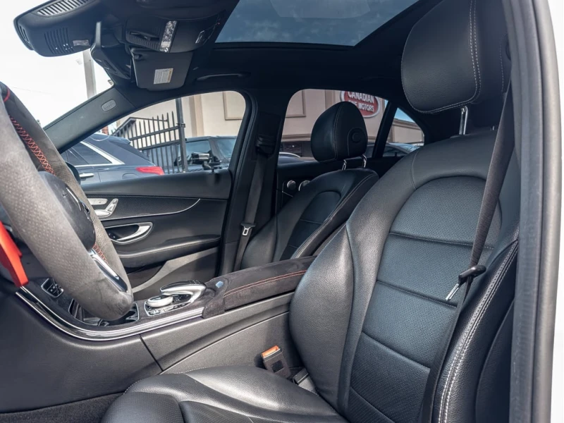 Mercedes-Benz C 300 * АВТО КРЕДИТ* ЦЕНА ДО БГ * СЕРВИЗНА ИСТОРИЯ * , снимка 10 - Автомобили и джипове - 52892366