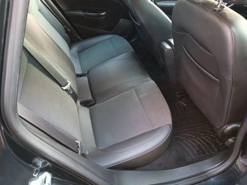 Opel Astra, снимка 11 - Автомобили и джипове - 52920177