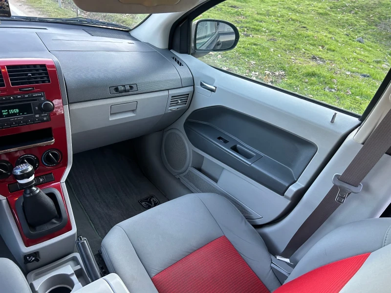 Dodge Caliber 2.0CRD 6скорости 4х4, снимка 11 - Автомобили и джипове - 52924094