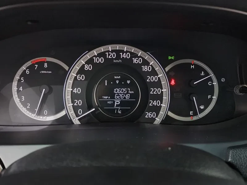 Honda Accord 2.4, снимка 8 - Автомобили и джипове - 54253330