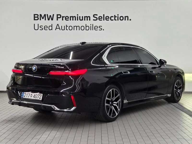 BMW 740 740d xDrive M Sport| 320к.с.| ВКЛ.ТЕХНОТЕСТ, снимка 4 - Автомобили и джипове - 55691808