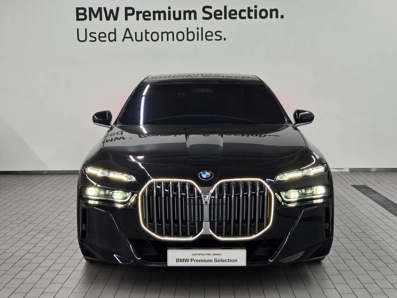 BMW 740 740d xDrive M Sport| 320к.с.| ВКЛ.ТЕХНОТЕСТ, снимка 2 - Автомобили и джипове - 55691808