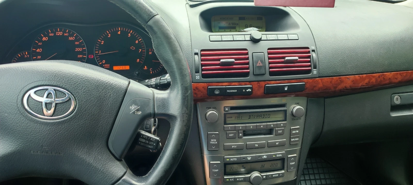 Toyota Avensis Т25 - изображение 7