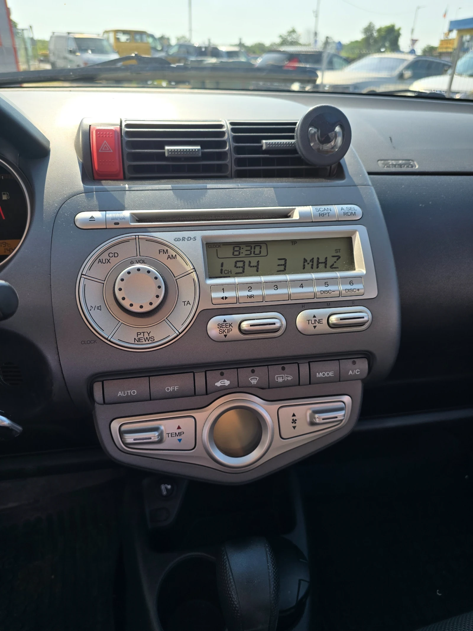 Honda Jazz  - изображение 10