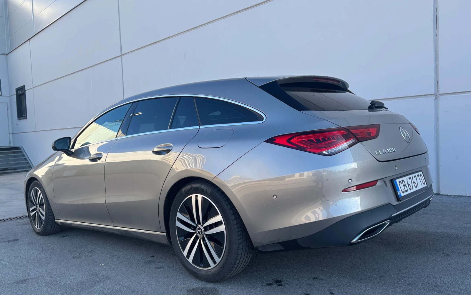 Mercedes-Benz CLA 180 Shooting Brake * Carplay * Widescreen * Cam * MBUX - изображение 4