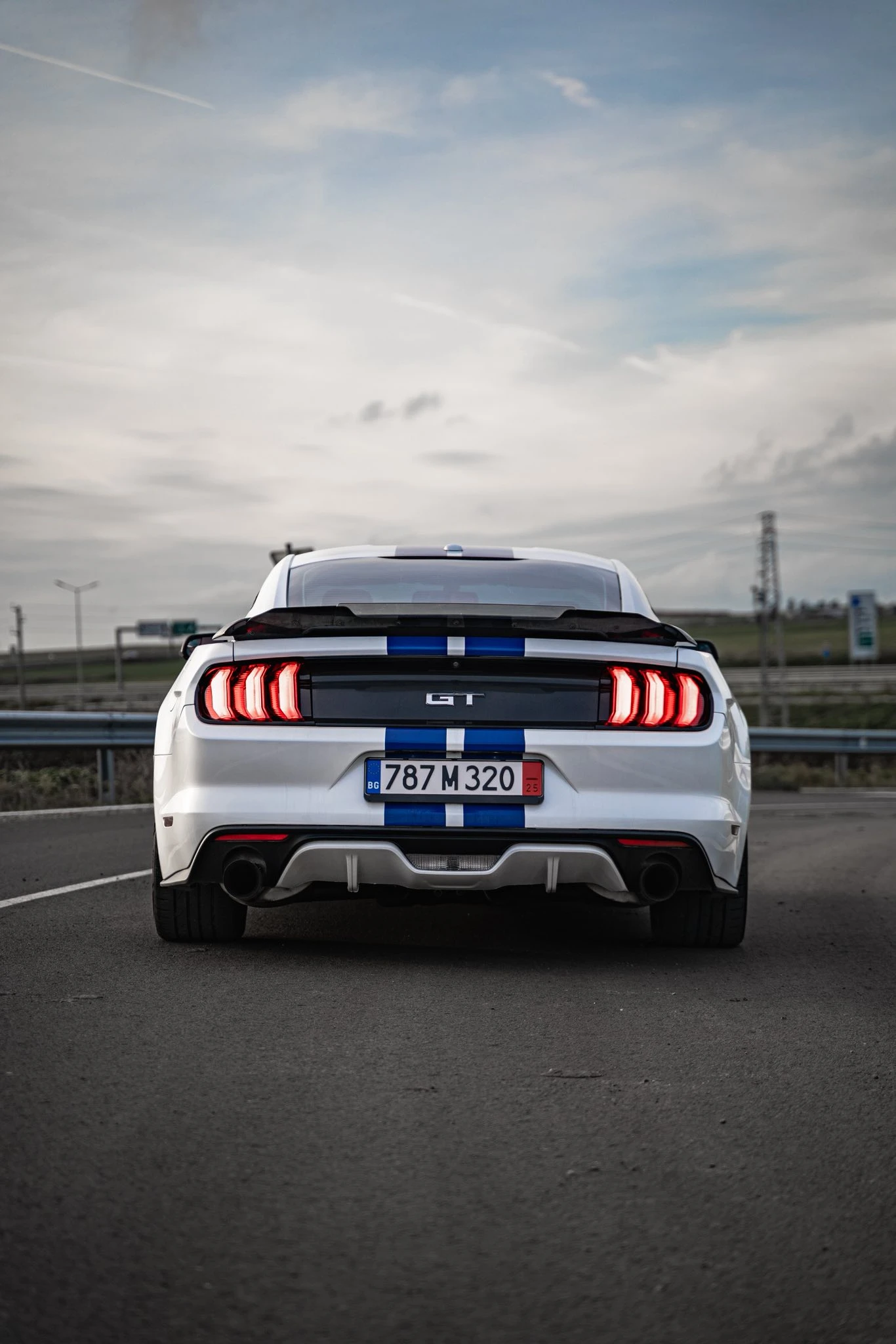 Ford Mustang 5.0 GT Perf. Pack. + +  - изображение 6