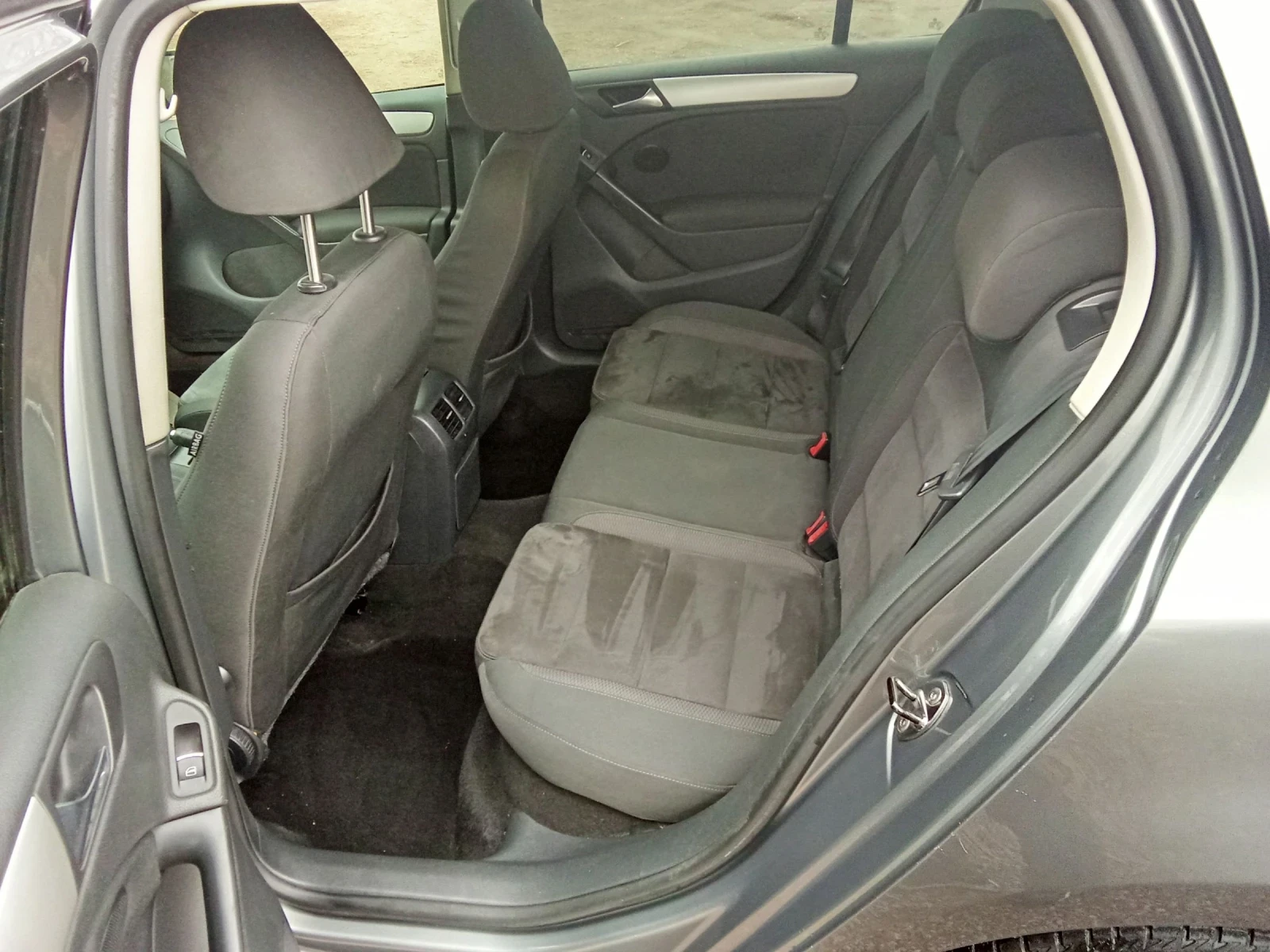 VW Golf 2.0 TDI-140k.c.-HIGH LINE - изображение 8