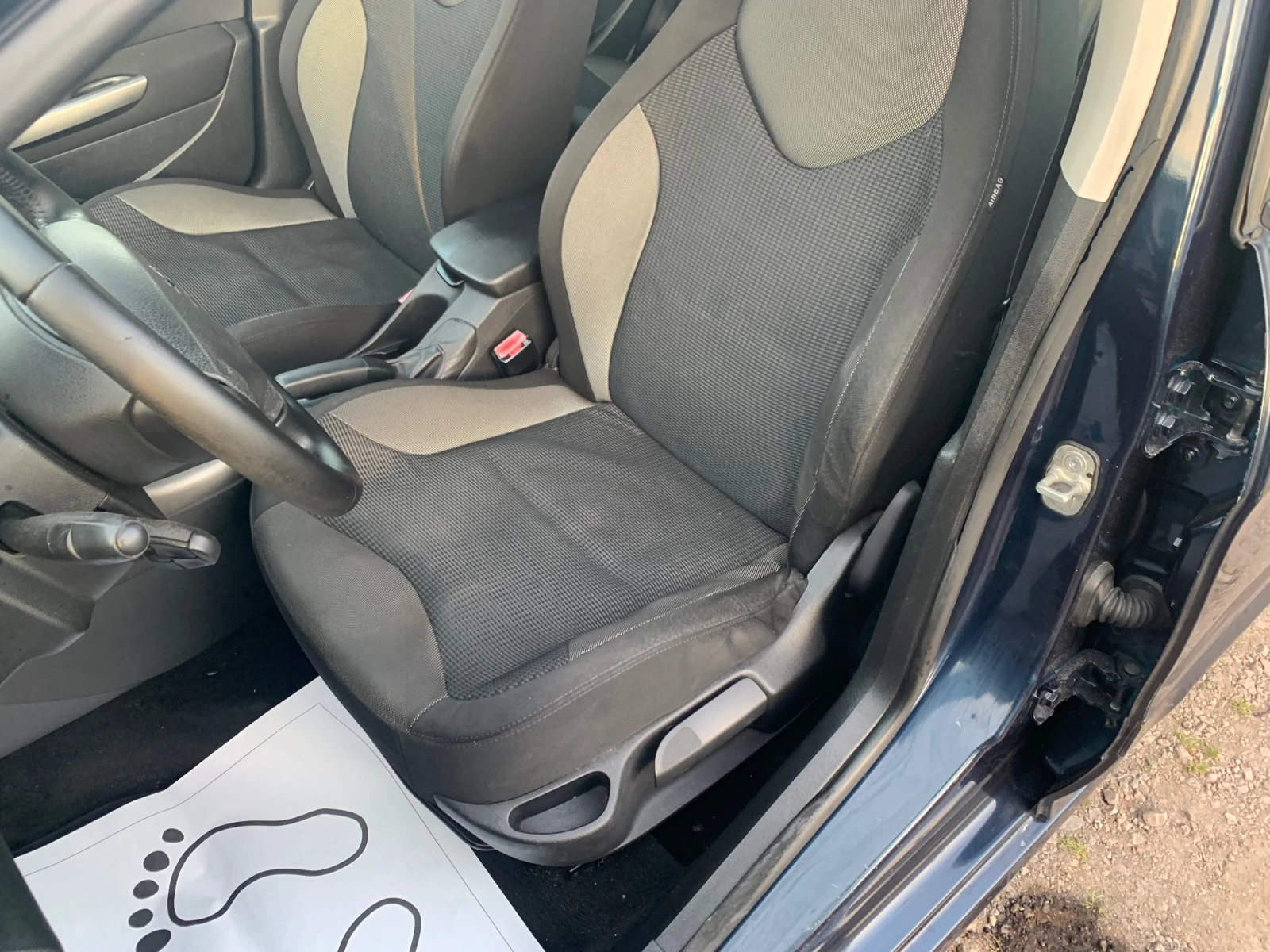 Peugeot 308 1.6hdi 90к.с, снимка 11 - Автомобили и джипове - 53839482