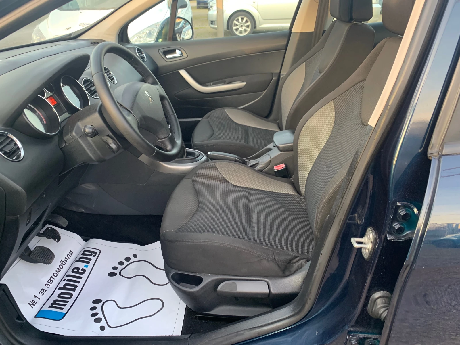 Peugeot 308 1.6hdi 90к.с, снимка 10 - Автомобили и джипове - 53839482