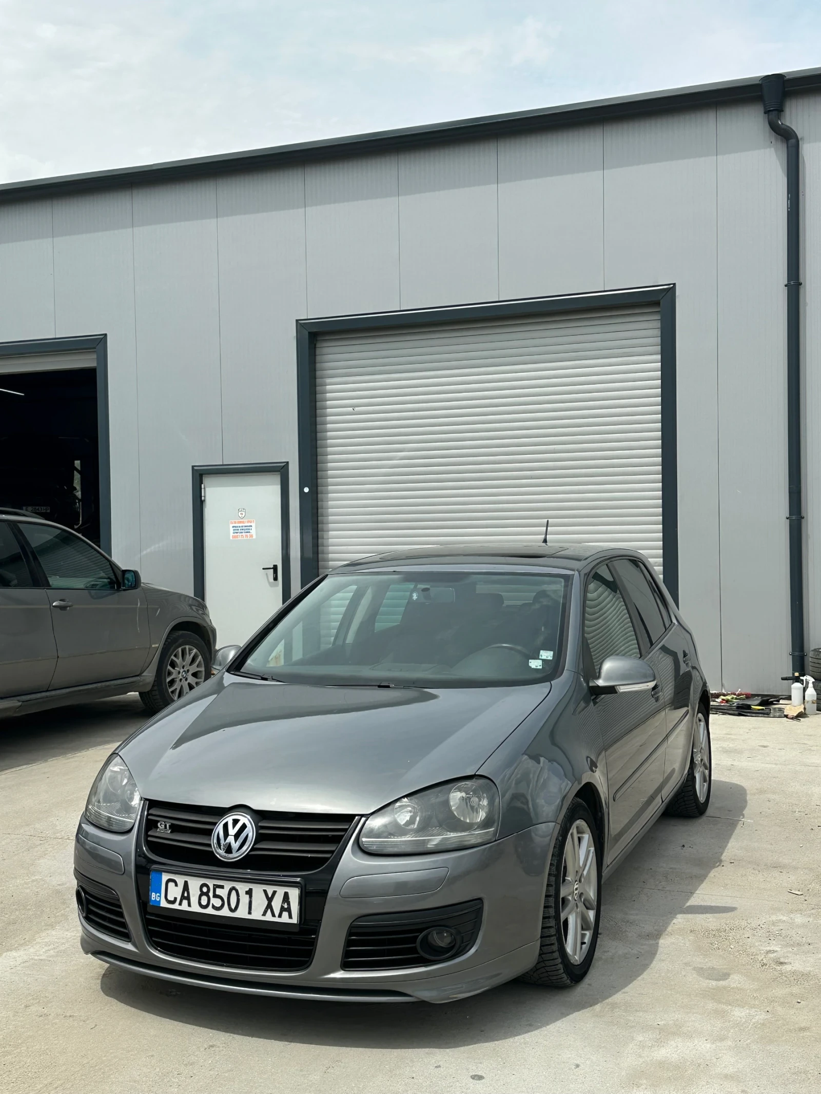VW Golf 2.0TDI DSG GT, снимка 11 - Автомобили и джипове - 54607049