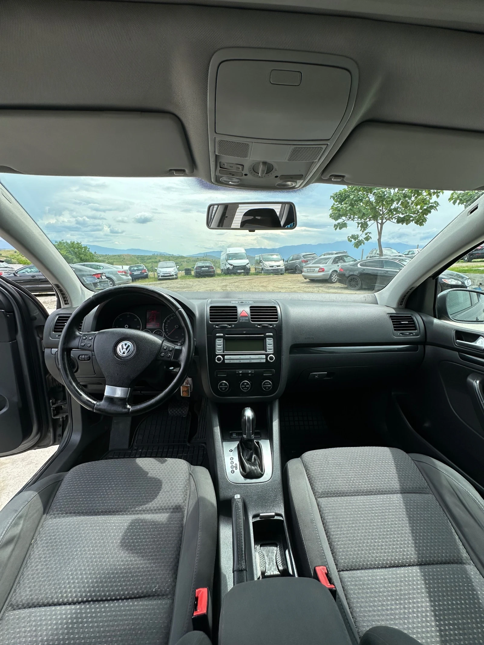VW Golf 2.0TDI DSG GT, снимка 3 - Автомобили и джипове - 54607049