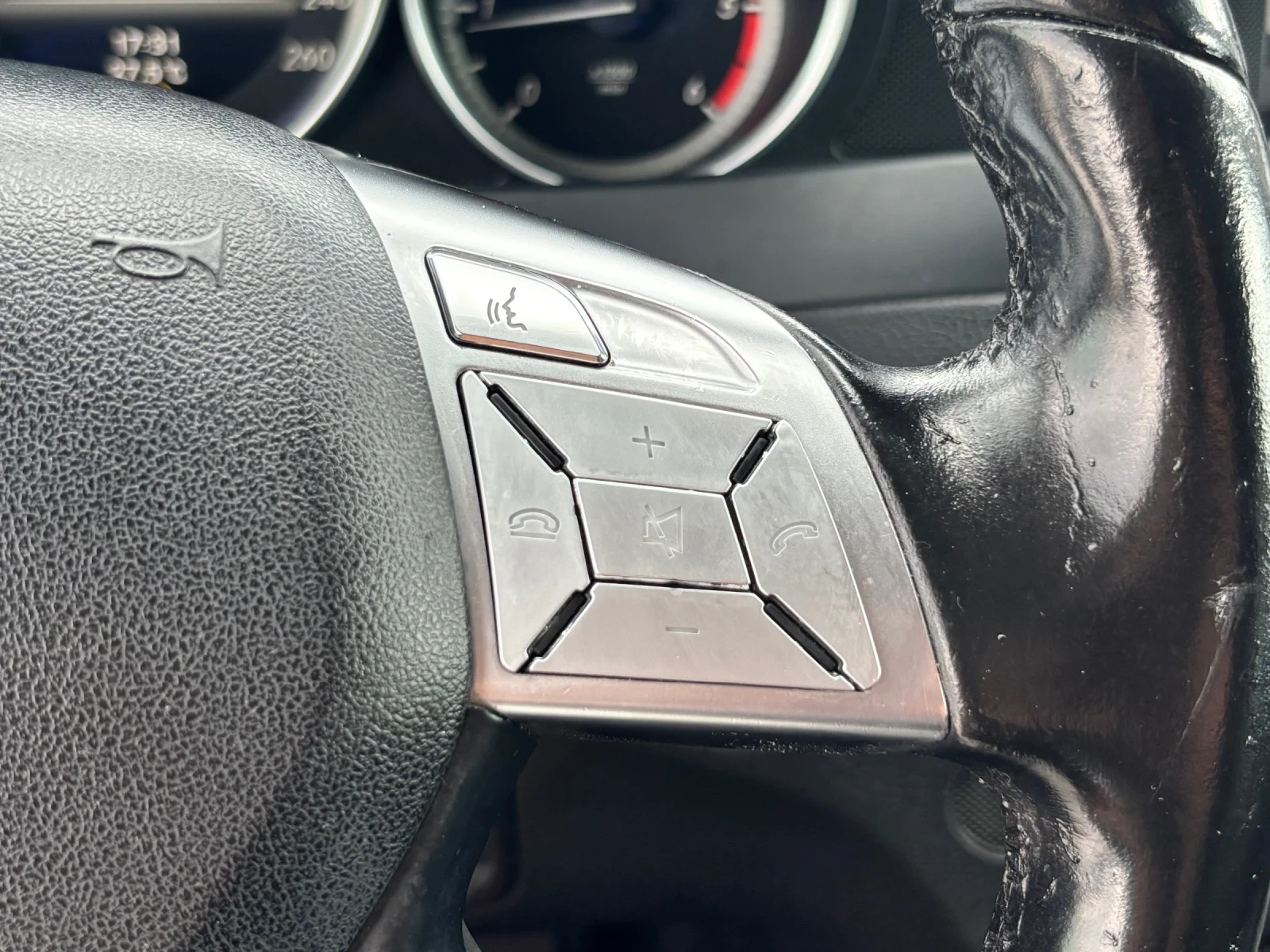 Mercedes-Benz C 200 2.2CDI/NAVI/ПАРКТРОНИК/6 СКОРОСТИ, снимка 14 - Автомобили и джипове - 55014047