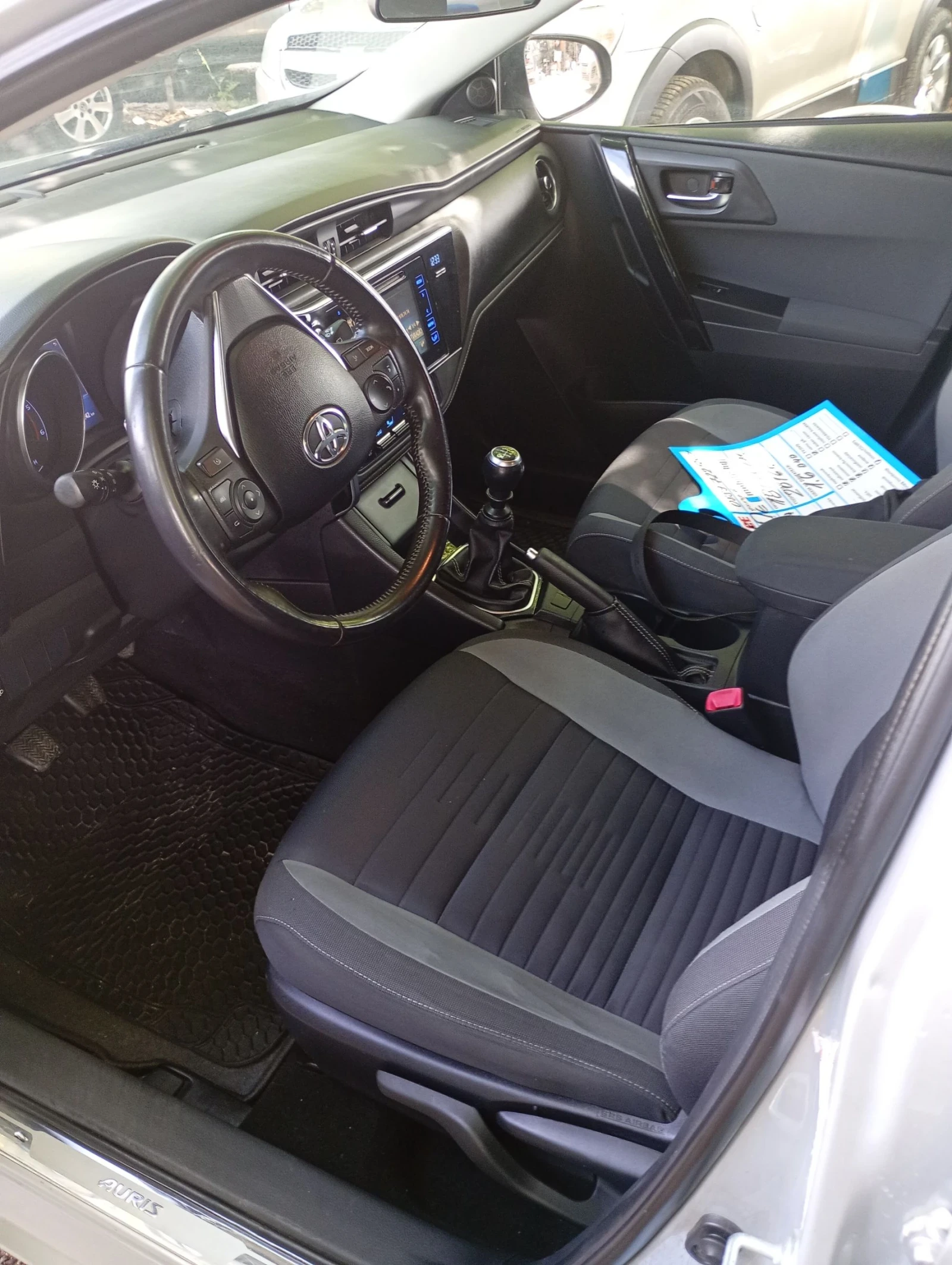 Toyota Auris 1.6 D4D | Mobile.bg � ����������� 12