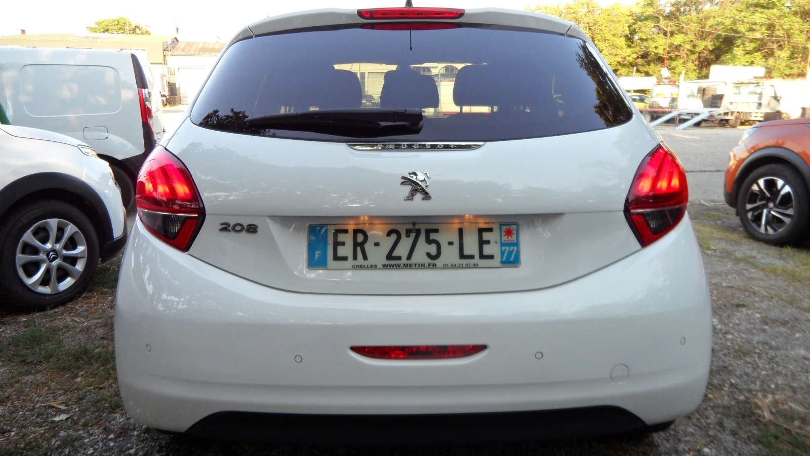 Peugeot 208 73 хил.км/EURO6 , снимка 6 - Автомобили и джипове - 55564557