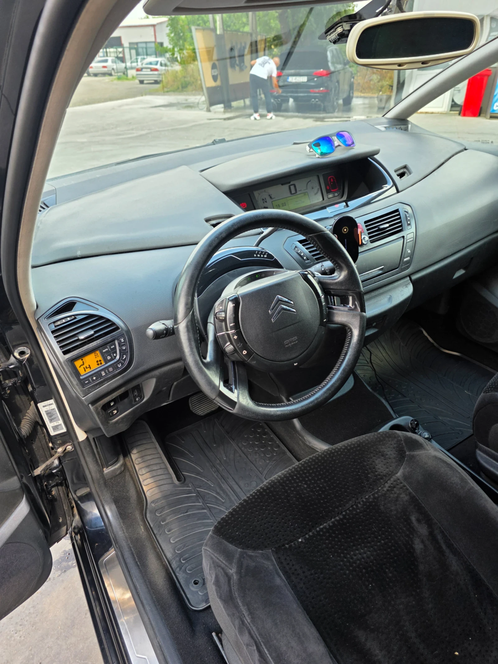 Citroen C4 Picasso, снимка 6 - Автомобили и джипове - 55597845