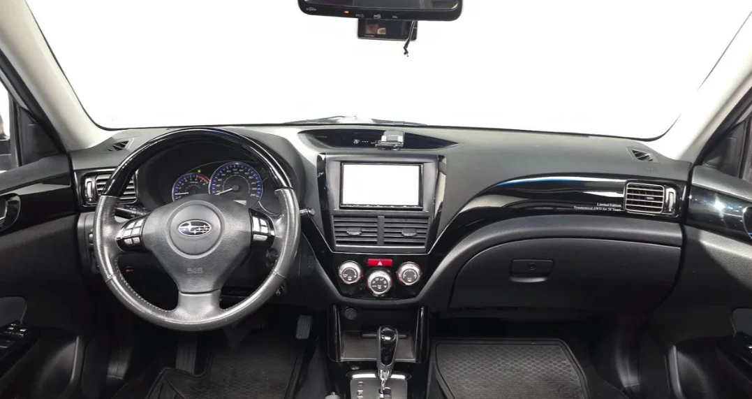 Subaru Forester 2.5 Бензин, снимка 3 - Автомобили и джипове - 55722538