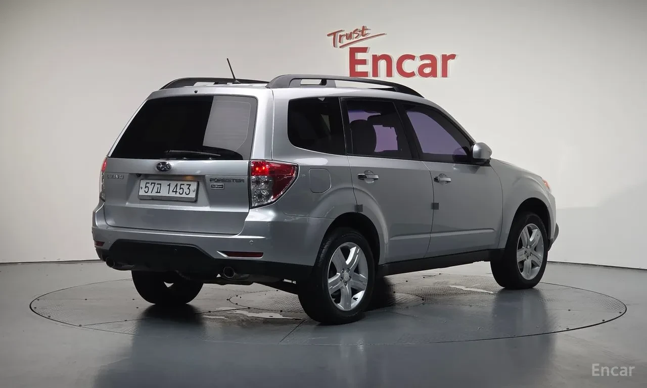 Subaru Forester 2.5 Бензин, снимка 2 - Автомобили и джипове - 55722538