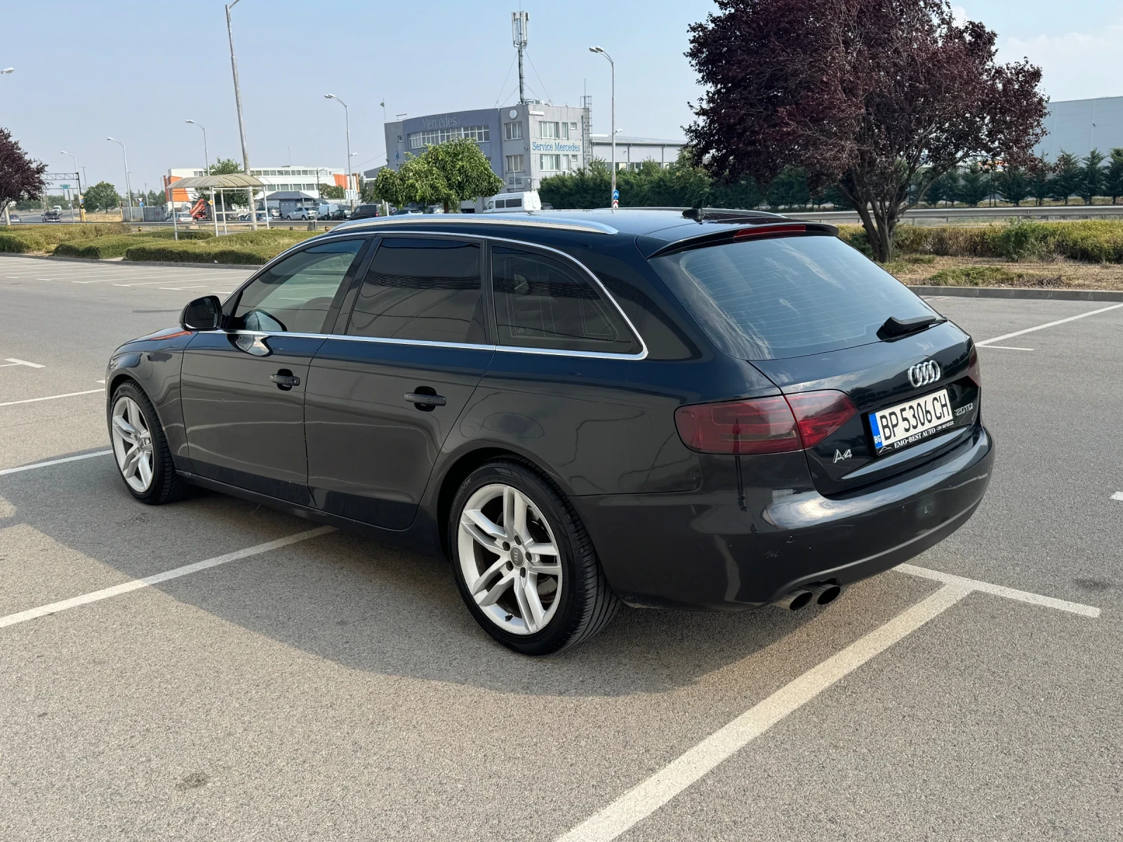 Audi A4 2.0TDI Автоматик Фейс, снимка 4 - Автомобили и джипове - 55790083